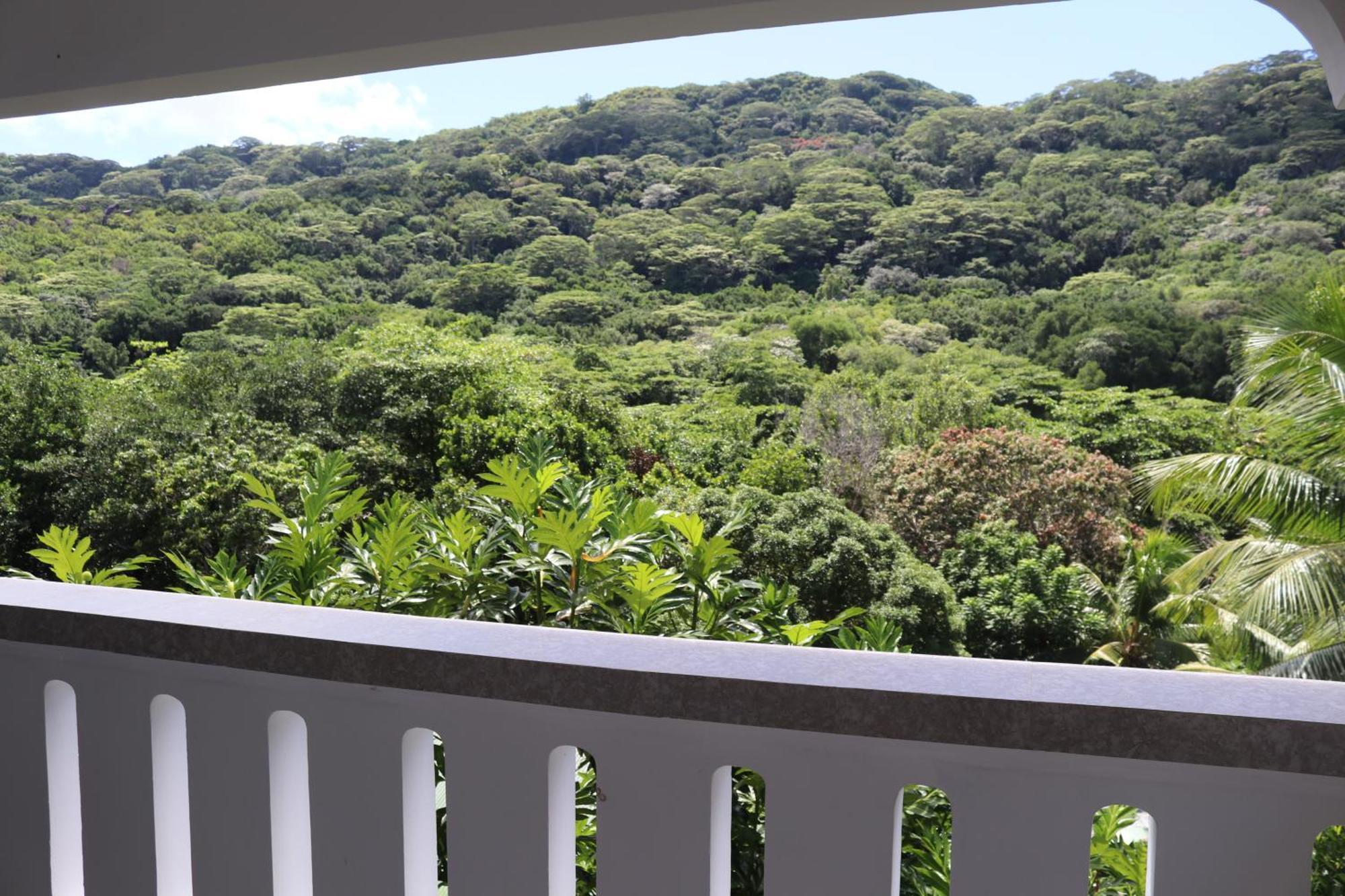 Mountain View Hotel La Digue Buitenkant foto